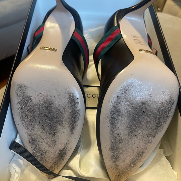 SOLD‼️‼️‼️Gucci black pump with green/red strap 39.5 size - Picture 2 of 3
